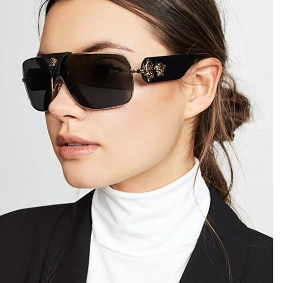 New Versace Black w/ Gold Accent Unisex Sunglasses - Picture 2 of 8